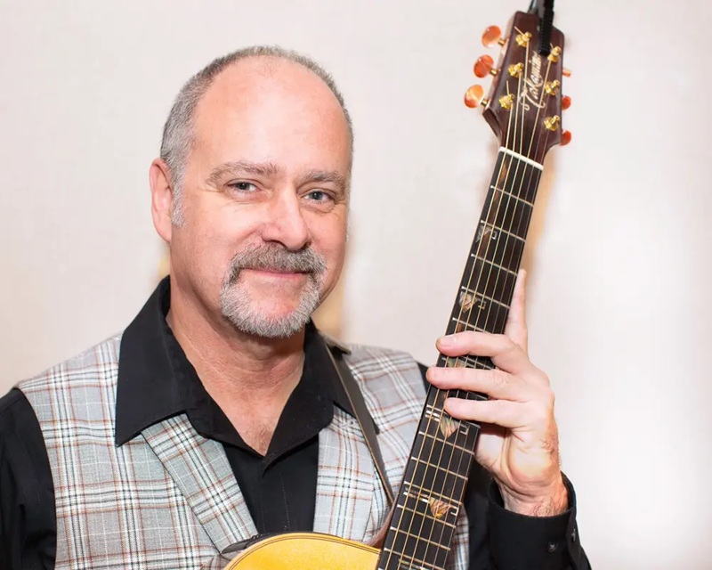 John Moore Live at Singing Water Vineyards