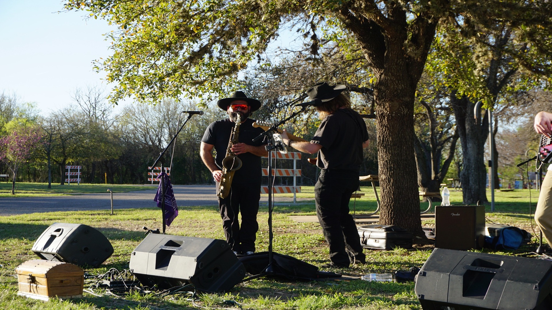 Maplewood Brothers Duo at Tailchasers Patio + Pub