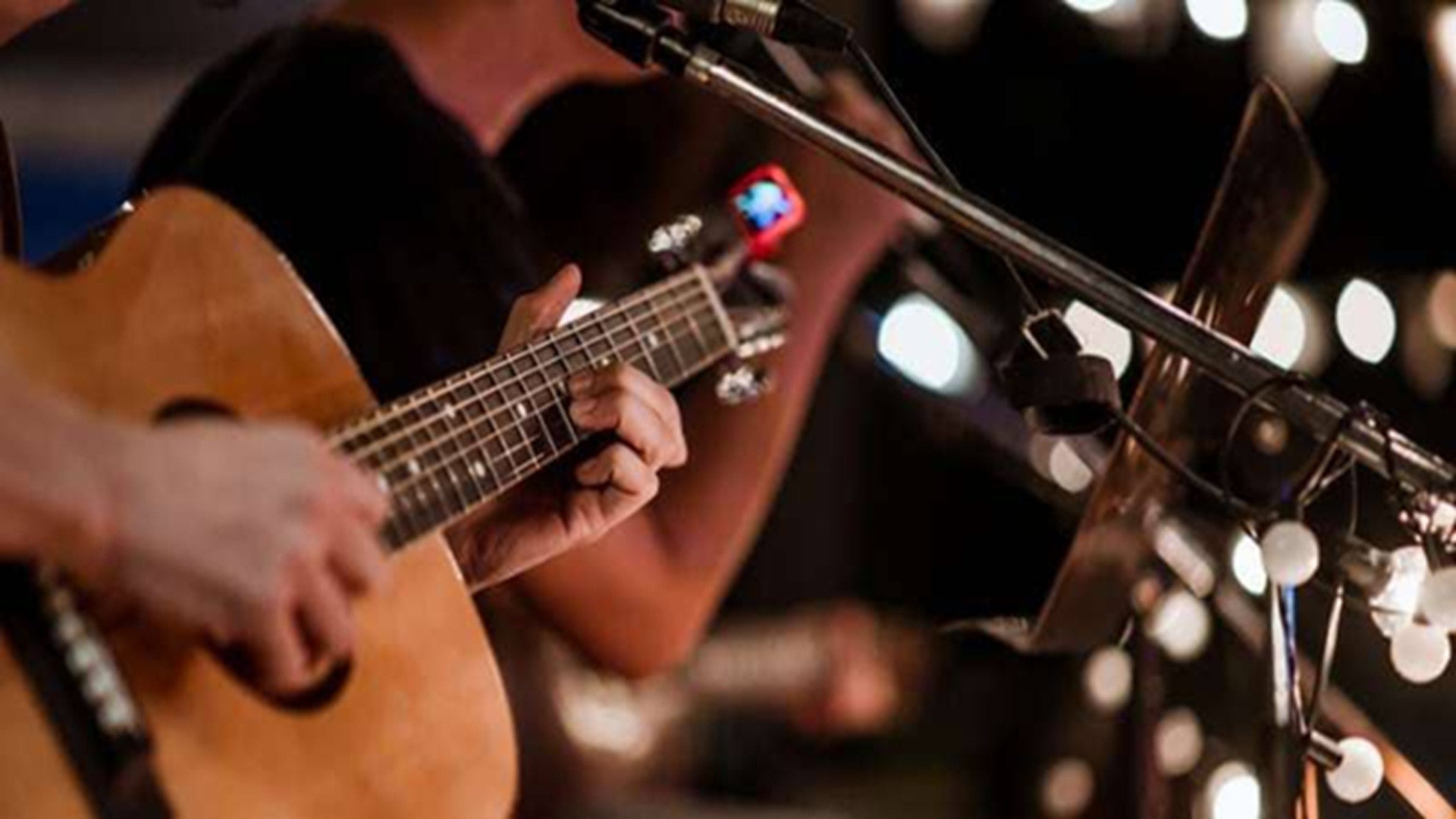 Acoustic Music at Butt-Holdsworth Memorial Library