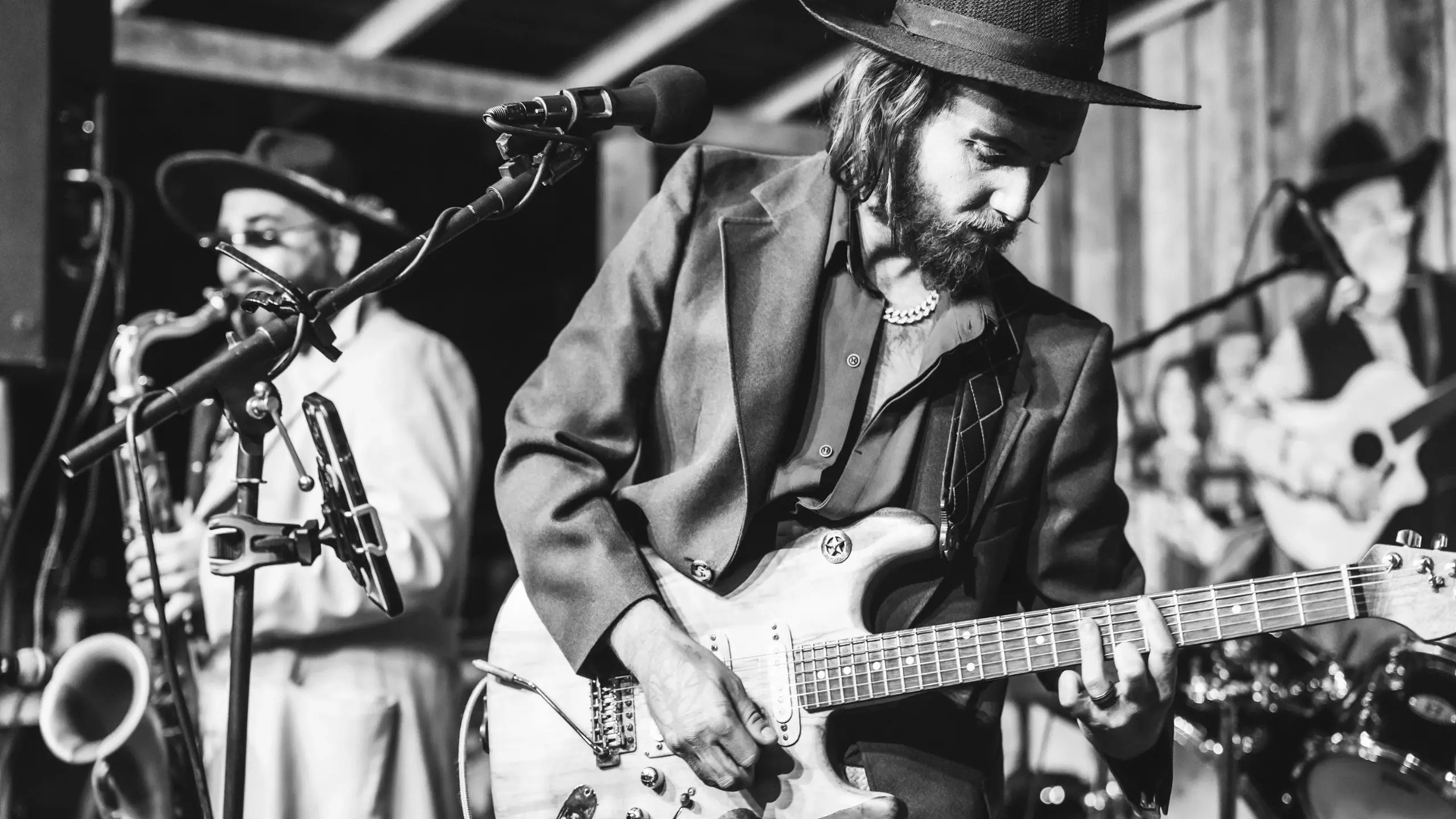 Maplewood Brothers at Singing Water Vineyards