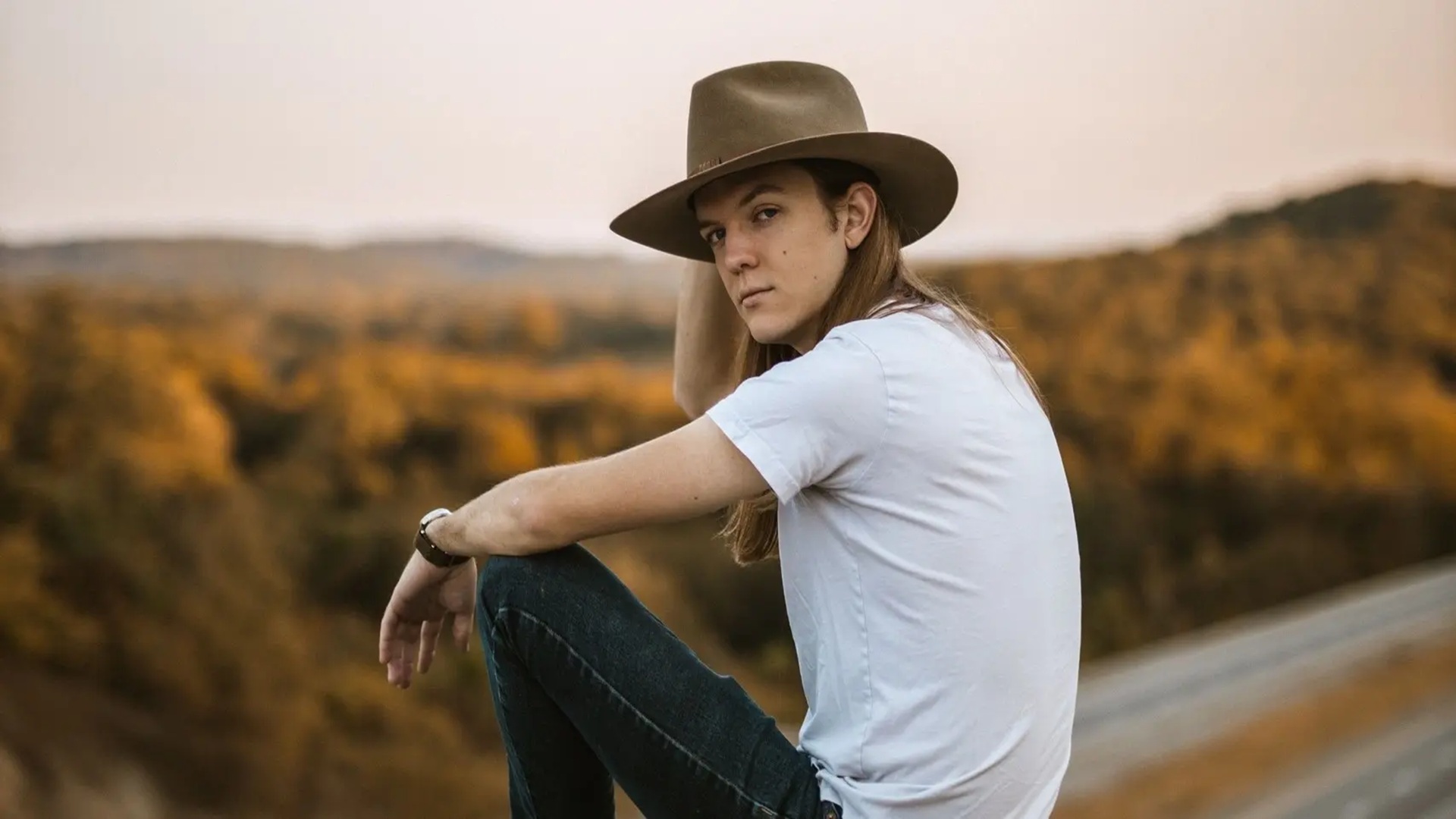 Live Music with Hunter Billingsley at Singing Water Vineyards